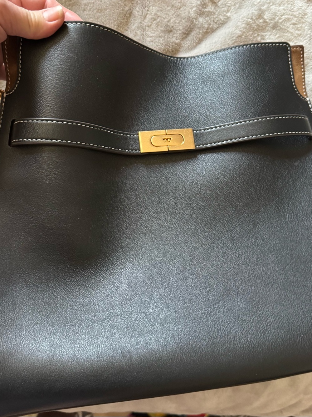 Tory Burch Lg Romy Bucket Bag Blk Leather Suede Trim Crossbody Gold Hardware